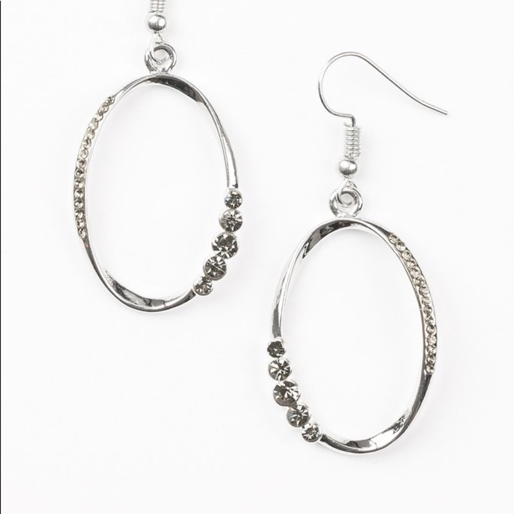 Paparazzi Earrings ‘I Would Like to Make a Toast’